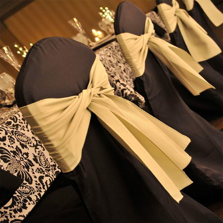 Classic Brown Chair Cove